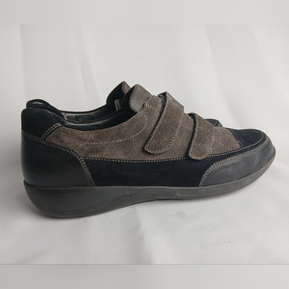 ARA Women Gray And Black Suede Flat Shoes Velcro Closure Size 11.5 - Picture 6 of 11